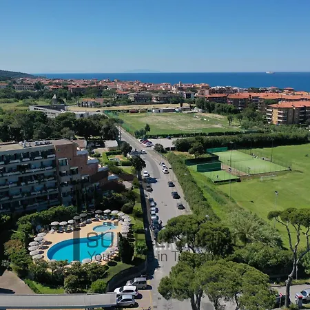 Marilia Pool Side - Group * Livorno