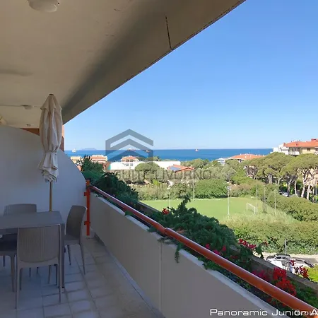 Marilia Pool Side - Group Appartement