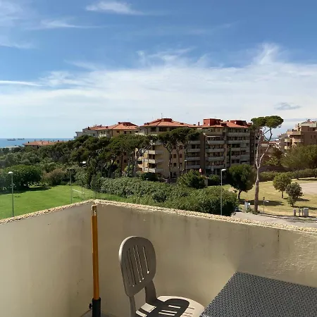 Marilia Pool Side - Group Apartment *