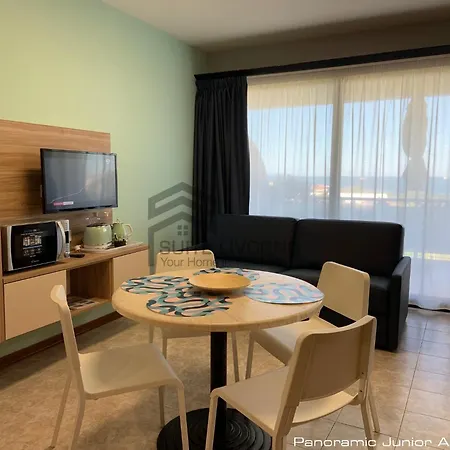 Marilia Pool Side - Group Apartment